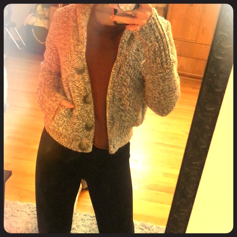American eagle sweater.